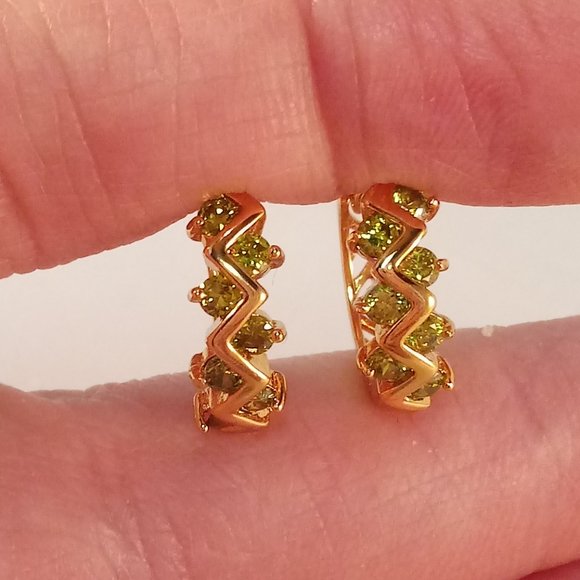 18K Yellow Gold Filled Peridot Olive Green Diamond Zircon Hoop Huggie Earrings - Picture 4 of 5